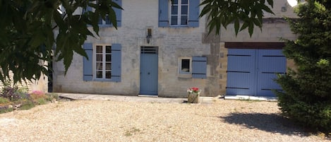 Les Bouleaux Holiday Home