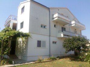 Overnatningsstedets facade
