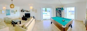 Spielezimmer