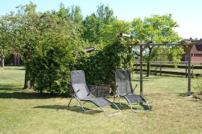 Holiday home for 5 persons, fantastic location, pets welcome, sunbathing area