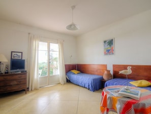 Zimmer, Möbel, Eigentum, Schlafzimmer, Bettdecke, Bett, Fussboden, Interior Design, Gebäude, Bettrahmen
