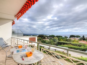 Eigentum, Grundeigentum, Himmel, Balkon, Die Architektur, Zimmer, Urlaub, Haus, Wohnung, Gebäude