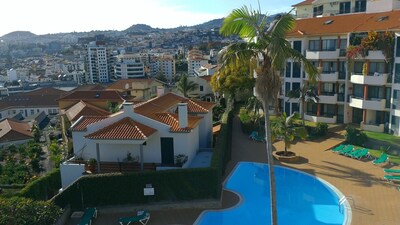 Paradies in der Innenstadt von Funchal ... B & W