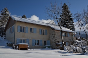 The gîte and its garden