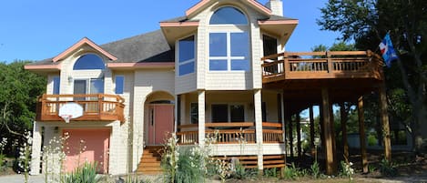 Front Exterior VIew From Sea Ridge Drive