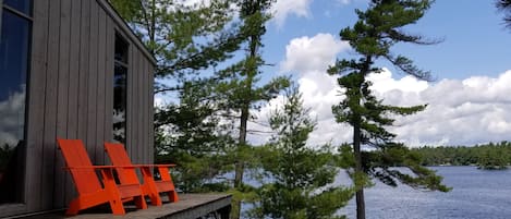 upper deck looking northwest, our favourite breakfast spot