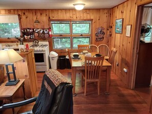 Cozy Dining