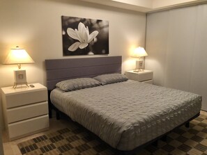 Master bedroom new split King Tempur-pedic mattress