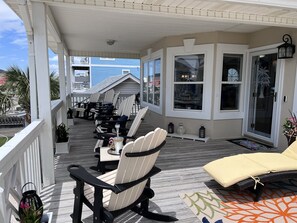 front porch with rockers