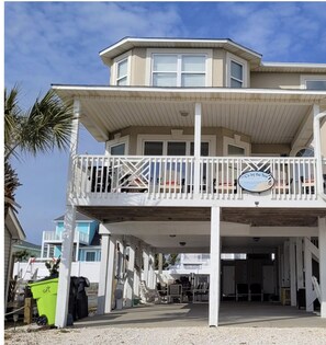 Welcome to The C's By The Sea