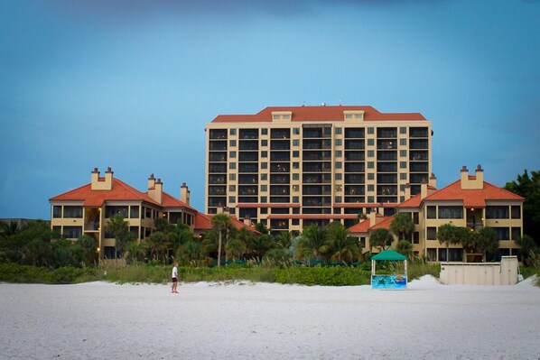 Eagles Nest Beach Resort