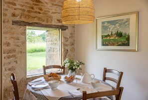 Breakfast table.