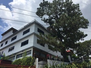 2024 Baguio Apartments 2 (5BR for 20Pax)