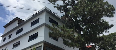 2024 Baguio Apartments 1 (5BR and 3Bath)