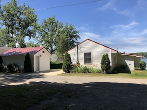 Front side of cottage