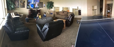 The "Big House" with.. Indoor Basketball, Trampoline and Play set, Theater Room