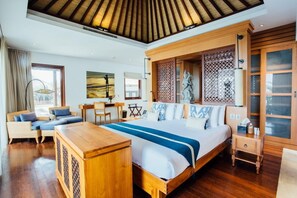 Absolute 6 Bedroom Beach Front Villa,Pab
