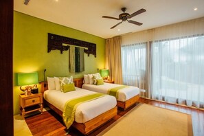 Absolute 6 Bedroom Beach Front Villa,Pab