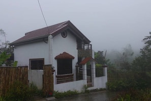 Vacation house for rent in Silang Cavite