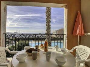 Table, Property, Furniture, Tableware, Sky, Cloud, Window, Chair, Interior Design, Shade