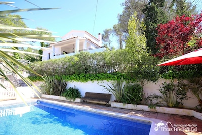 Casa Familia is a beautiful family holiday home with large private swimming pool