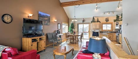 Crested Butte Vacation Rental | 3BR | 3BA | 1,616 Sq Ft | Stairs Required
