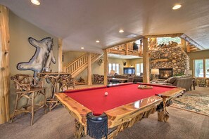 Game Room | Pool Table