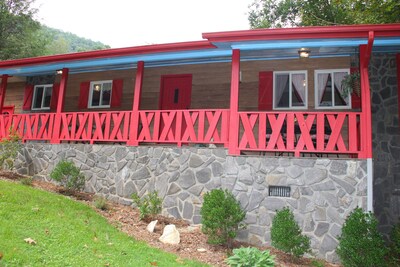 Buffalo Creek Vacations: Hare Pin Inn