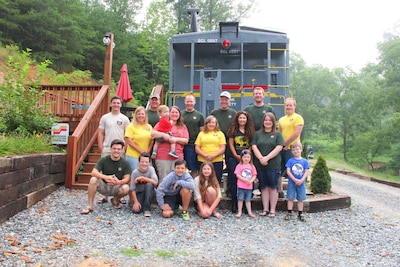 Buffalo Creek Vacations: Hare Pin Inn
