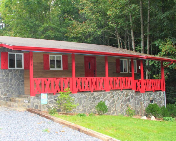 Hare Pin Inn