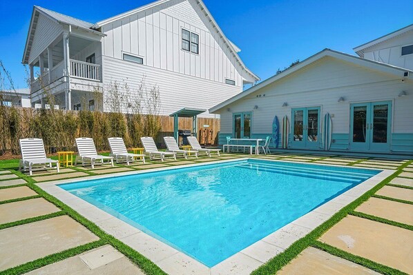 Sugar Shack - Luxury Crystal Beach Vacation Rental House with Private Pool and Near Beach in Destin, FL - Five Star Properties Destin/30A