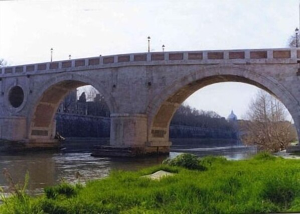 BRIDGE PONTE SISTO