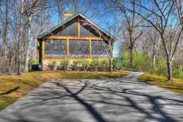Welcome to Red leaf Lodge