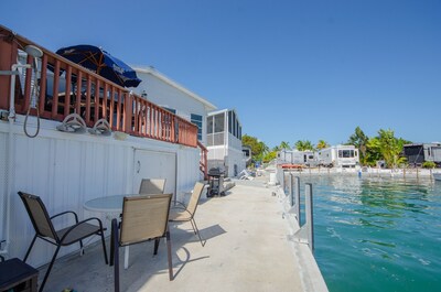  OCEANVIEW PARADISE AT VENTURE OUT+4 BIKES & 2-2 SEAT KAYAKS! KING & QUEEN BEDS!