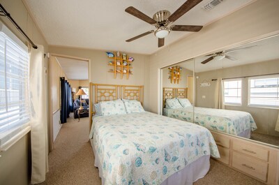  OCEANVIEW PARADISE AT VENTURE OUT+4 BIKES & 2-2 SEAT KAYAKS! KING & QUEEN BEDS!