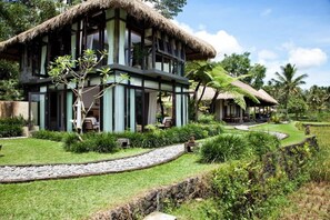 Compound 4 Bedroom Villas in Ubud;