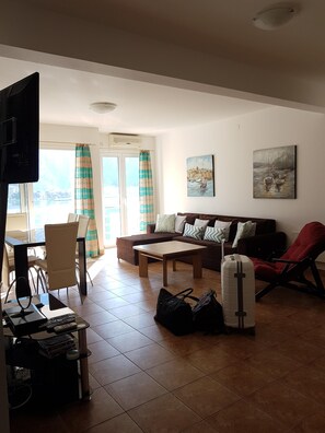 Living & Dining Room