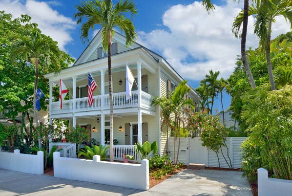 Majestic home in the heart of the Old Town historic district!