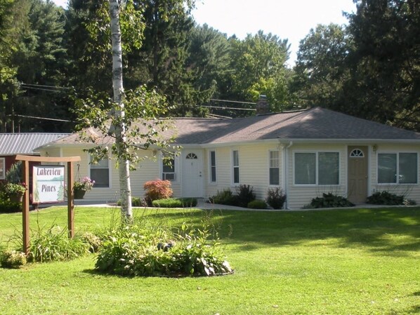 Cooperstown Baseball Rentals - "Lakeview Pines"