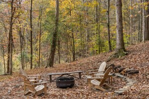 Outdoor firepit