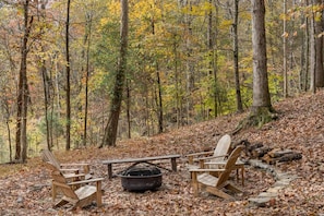 Outdoor firepit