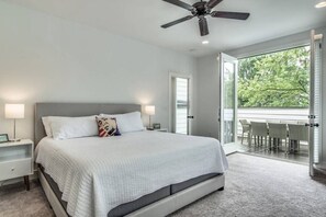 King bedroom with ensuite jack and jill bathroom with spacious walkin shower