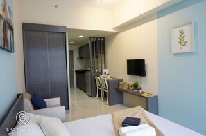 Cozy Studio Unit, The Currency, Ortigas