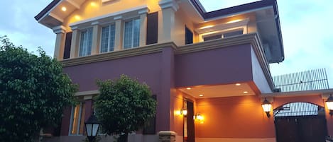 Stay Amare 5BR Home Pacific Grand Mactan