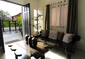 Tagaytay Summer House - Pet Friendly