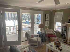 Den door to back porch