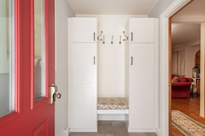 Entry Foyer. Hang your coats, take off your boots and come on in. Stay awhile!