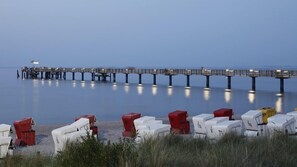 Abenddämmerung an der Seebrücke