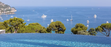 Infinity Pool with 180º Mediterranean sea view