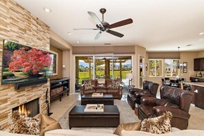 Living room with amazing views. 2 Large Sofas, 2 Recliners and 65" TV 